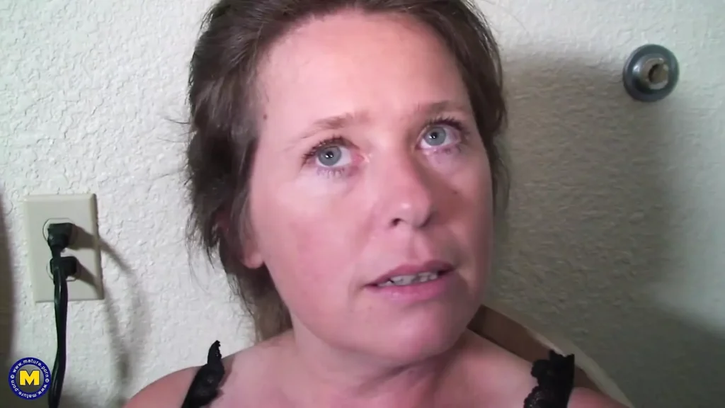 Mature Lady with Beautiful Horny Eyes Loves a Fat Black Cock